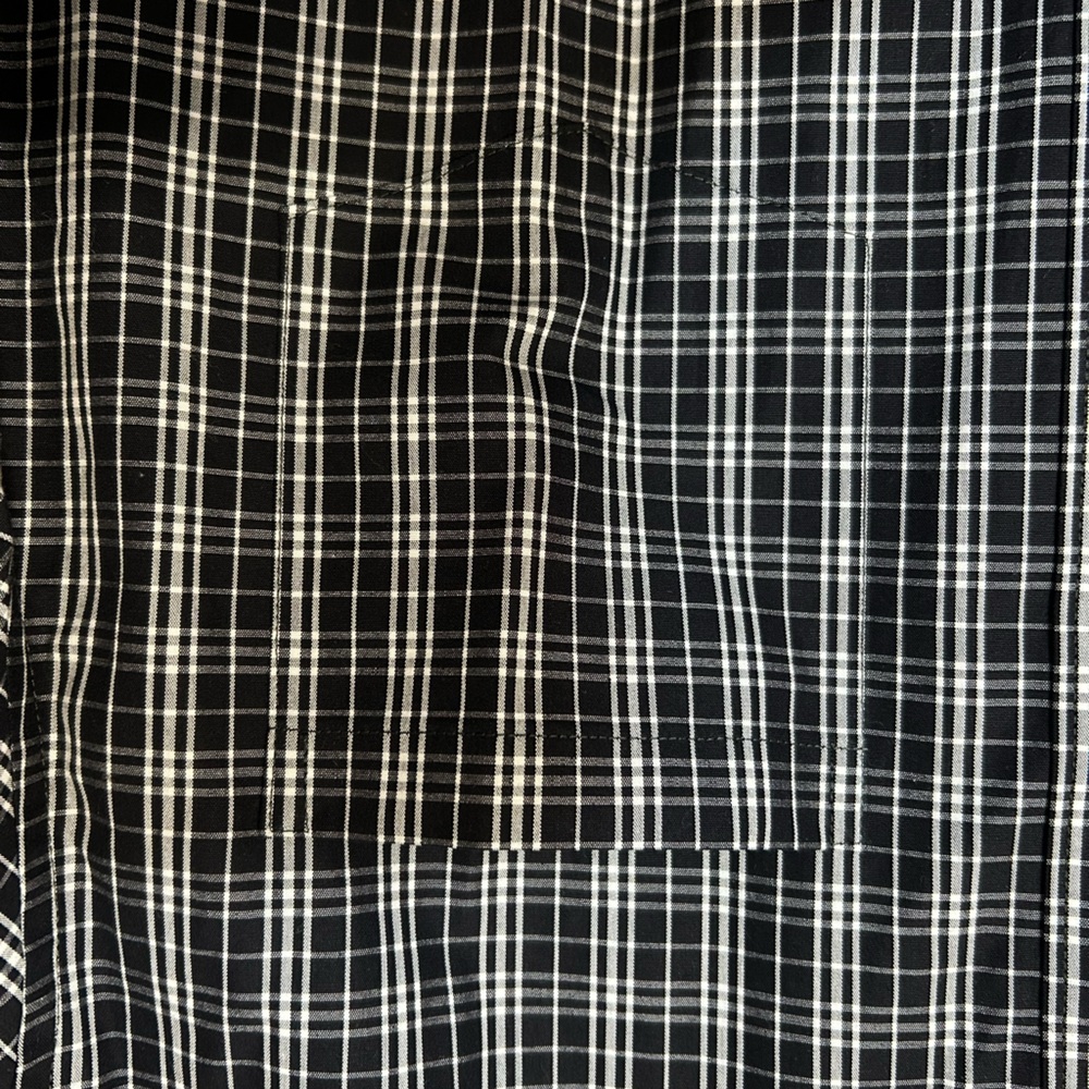 Claiborne Men’s Black White Plaid Button Down Shirt Size Small - Picture 6 of 7